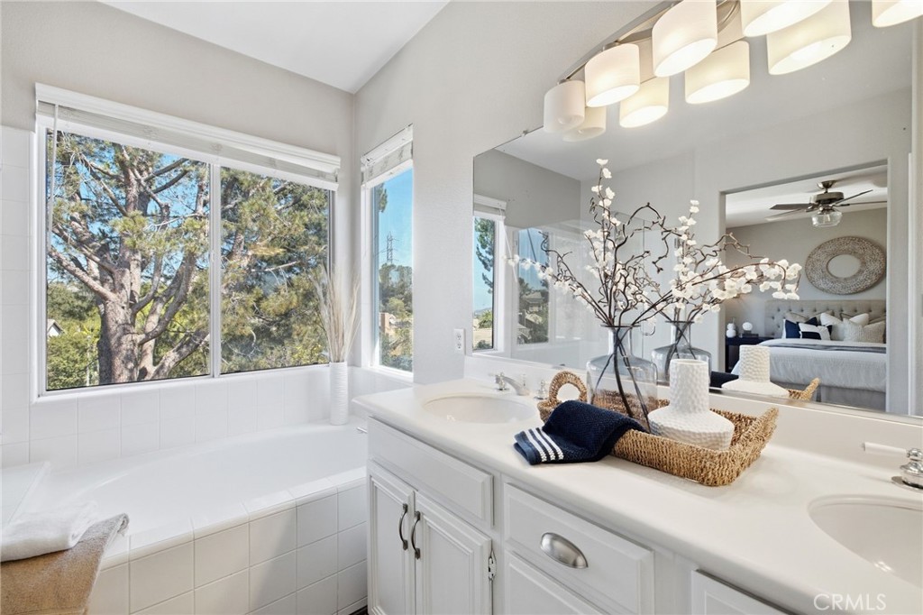 33 Coppercrest Property Photo 28
