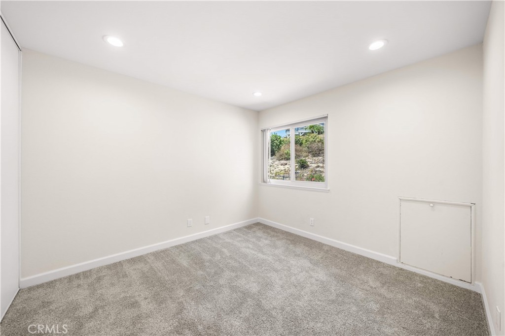 23992 Via La Coruna Property Photo 31