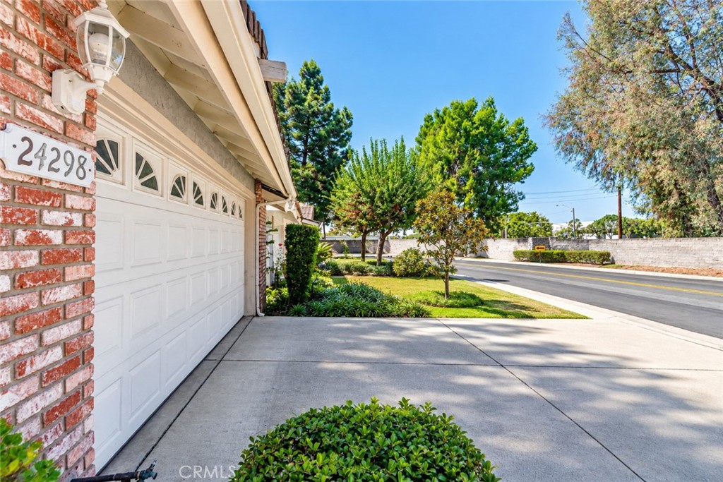 24298 Toledo Property Photo 17