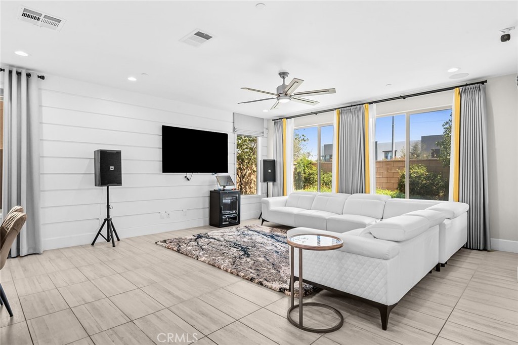 3667 S Bearberry Property Photo 4