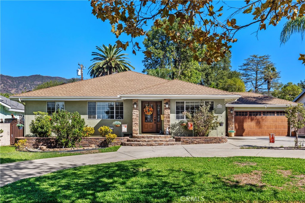 611 E Foothill Blvd Property Photo 3