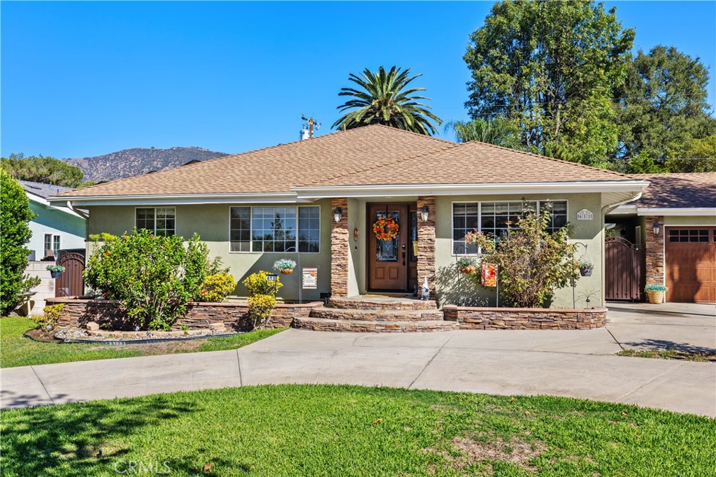 611 E Foothill Blvd Property Photo 4