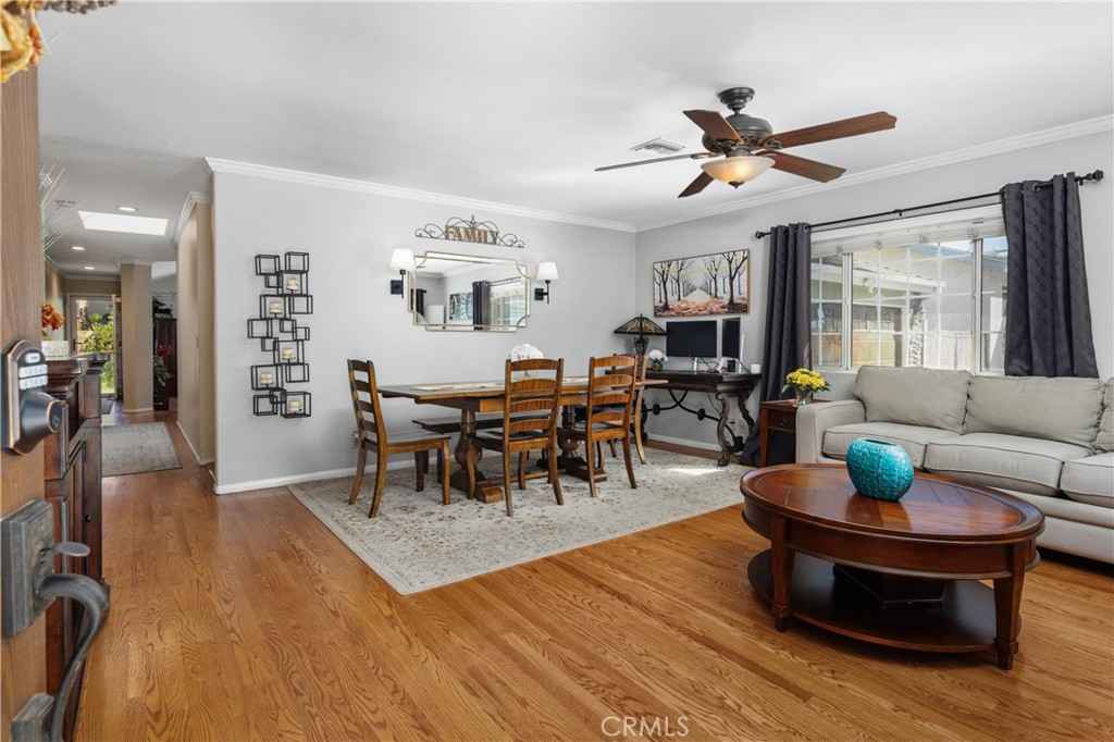 611 E Foothill Blvd Property Photo 10