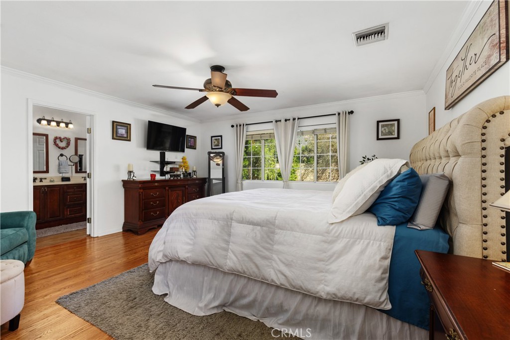 611 E Foothill Blvd Property Photo 20