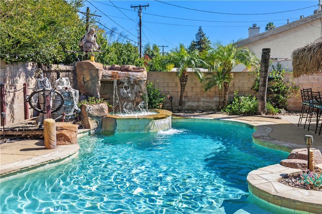 611 E Foothill Blvd Property Photo 34