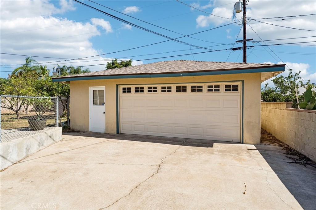 5047 Golden Property Photo 4