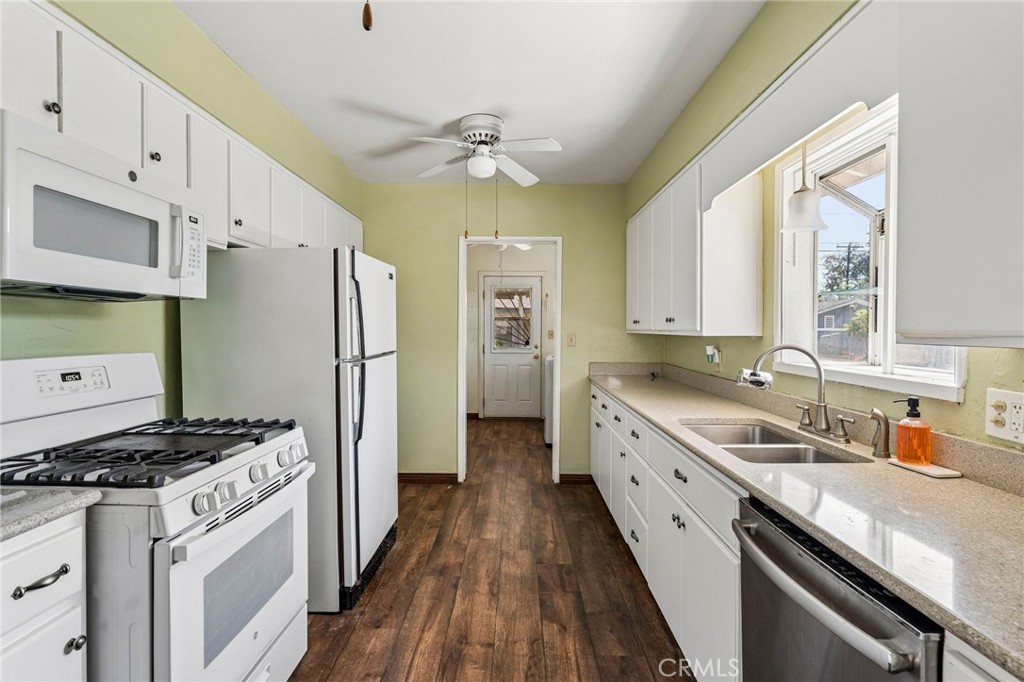 5047 Golden Property Photo 11