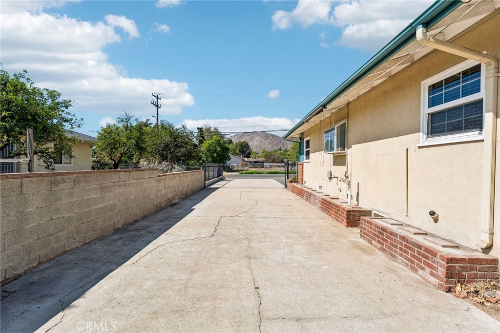 5047 Golden Property Photo 26