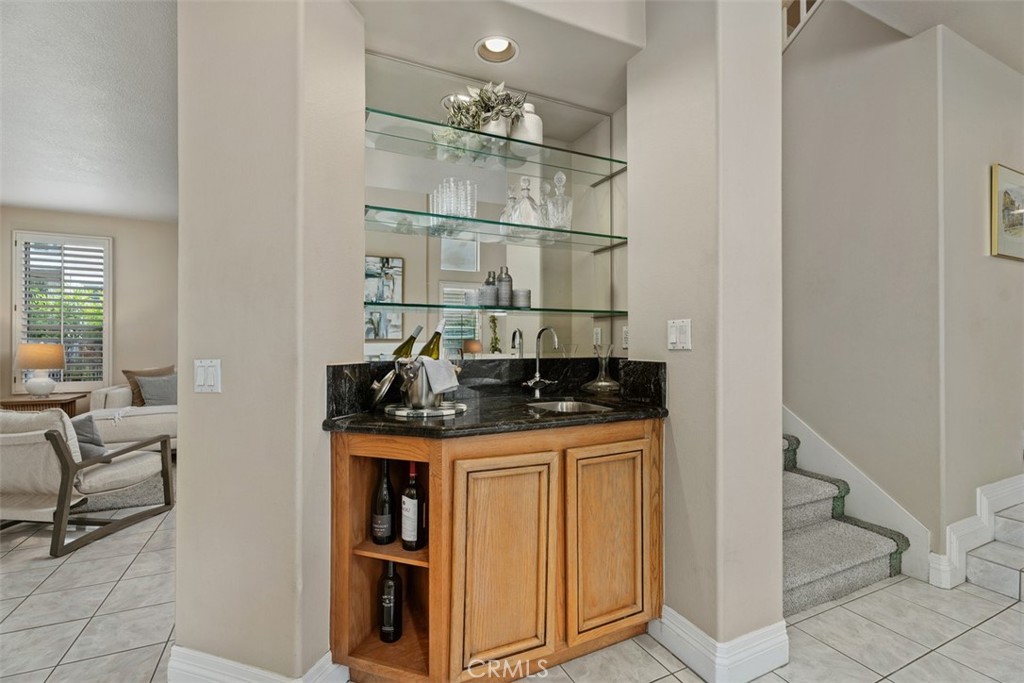 27531 Glenwood Property Photo 11