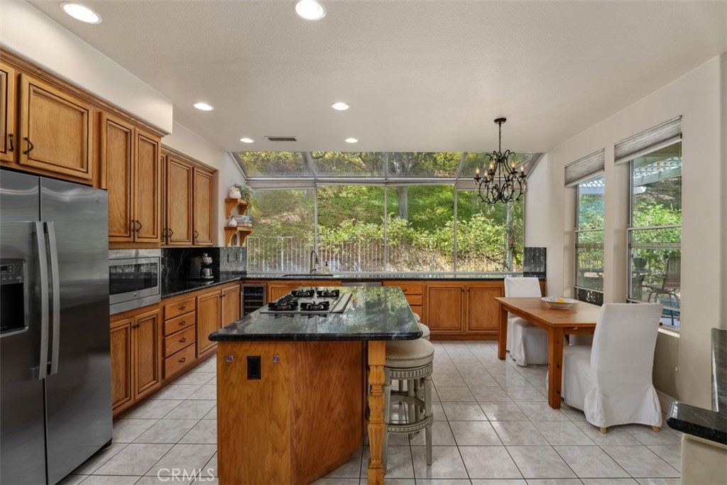27531 Glenwood Property Photo 16