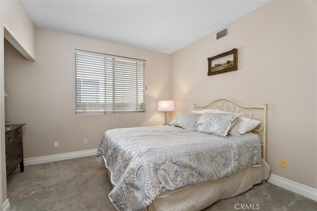 27531 Glenwood Property Photo 23