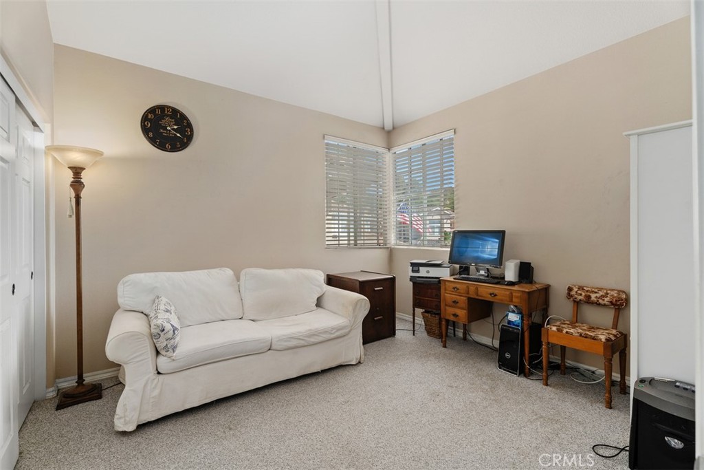 27531 Glenwood Property Photo 32