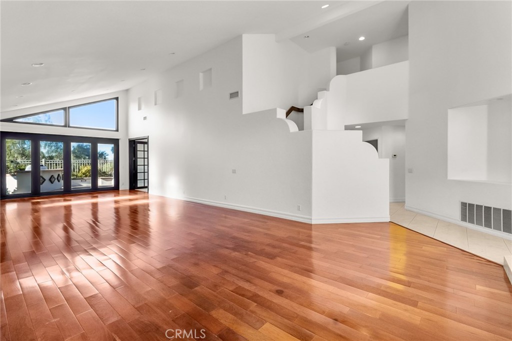 19 Obispo Property Photo 4