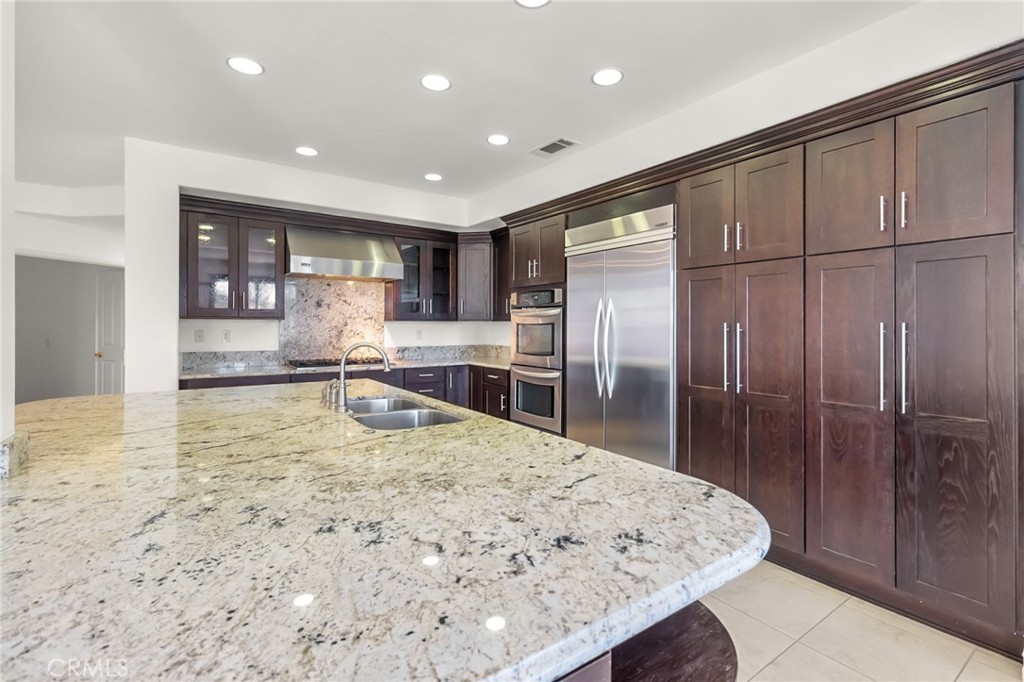 19 Obispo Property Photo 9