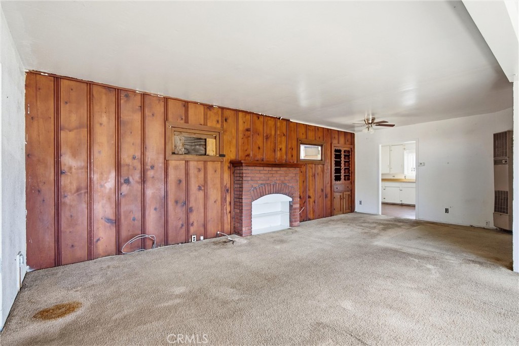 2425 W Occidental Street Property Photo 12