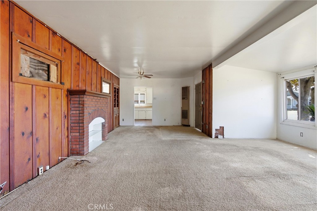 2425 W Occidental Street Property Photo 13