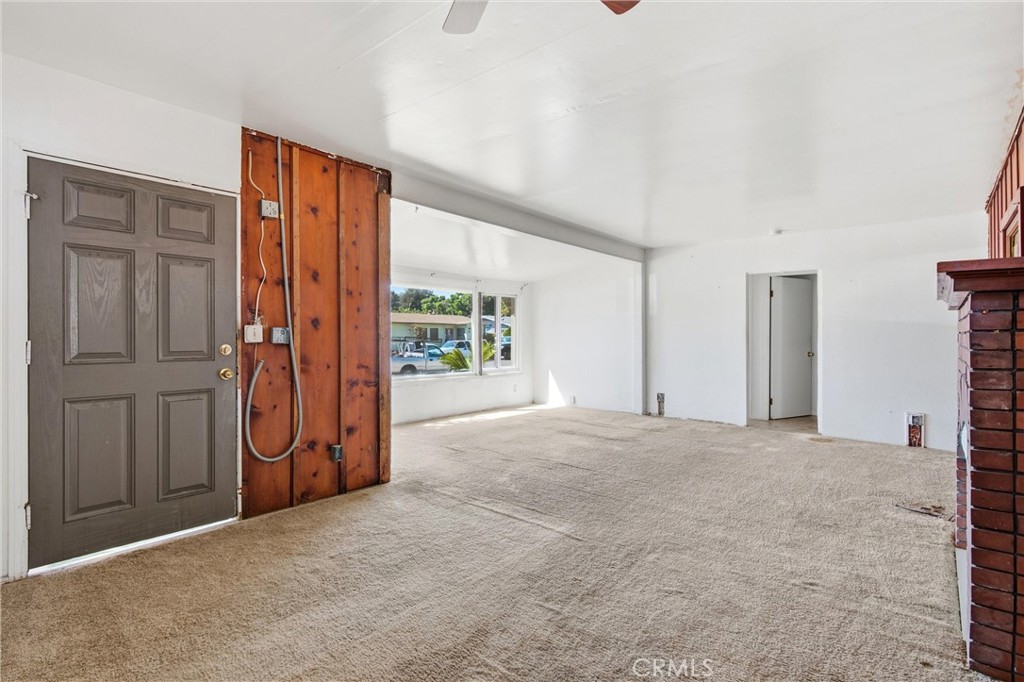 2425 W Occidental Street Property Photo 15