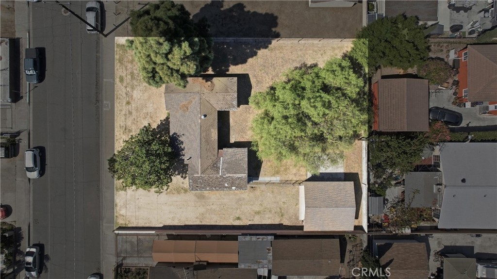 2425 W Occidental Street Property Photo 26