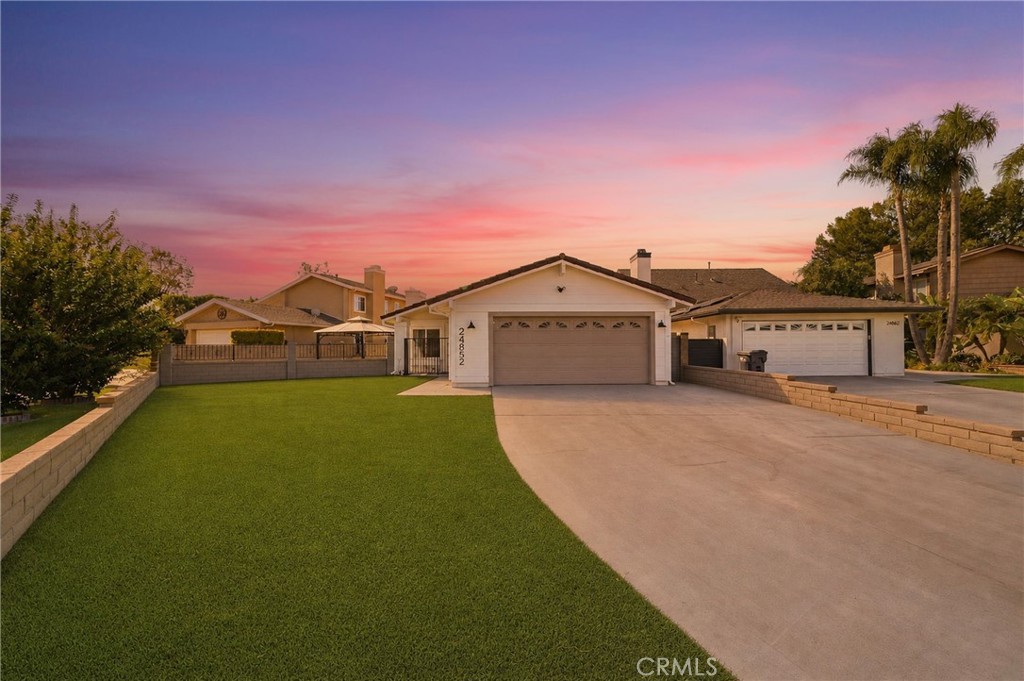 24852 Lagrima Property Photo 1