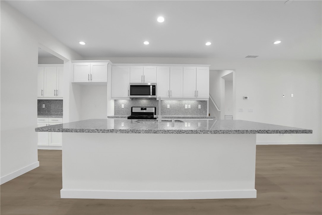 6046 Rio Bravo Property Photo 8
