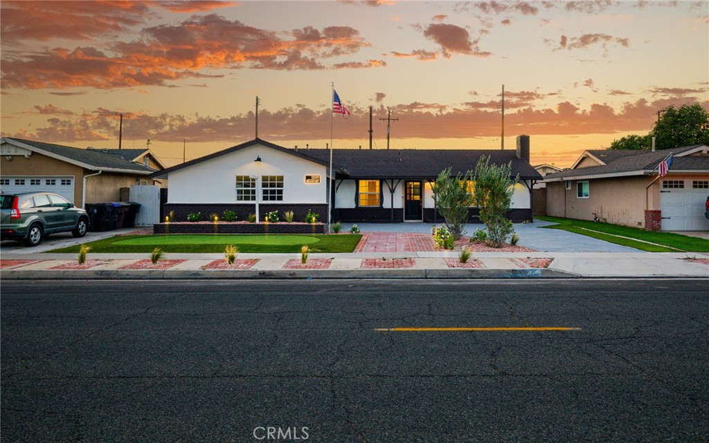 12091 Blackmer Property Photo 1