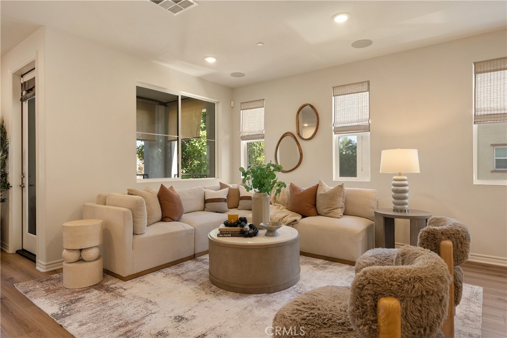 12046 Olive Street Property Photo 4