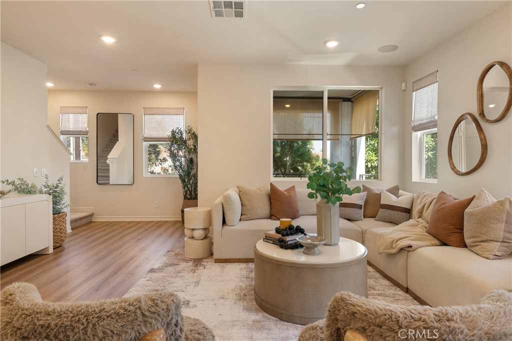 12046 Olive Street Property Photo 6