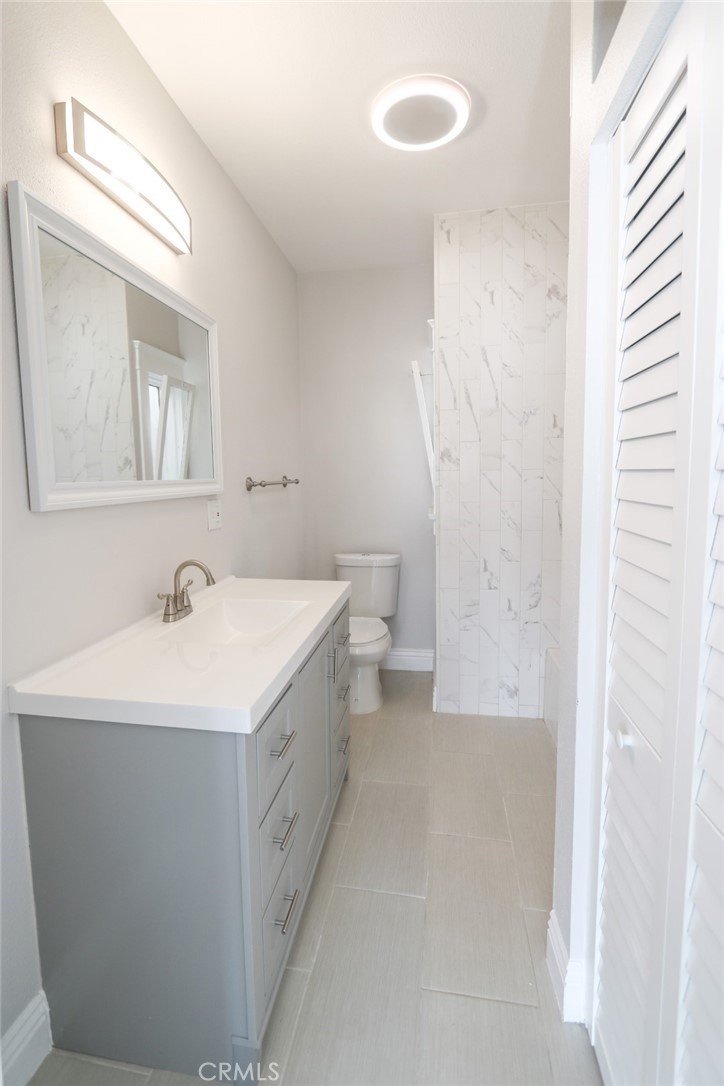 328 W 8th Street Property Photo 9