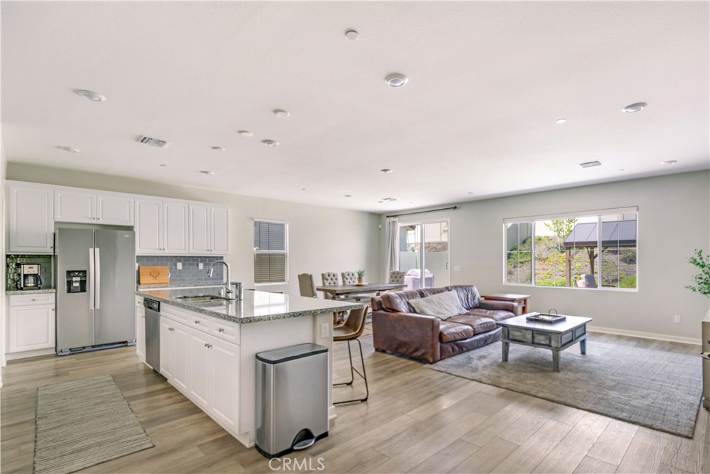 41514 Red Car Drive Property Photo 4