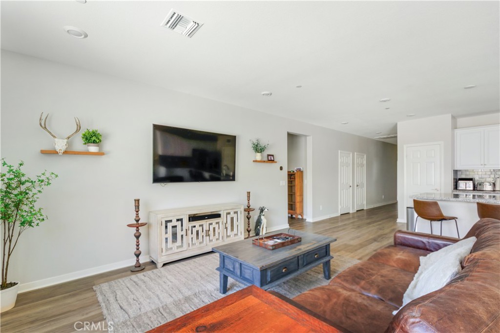 41514 Red Car Drive Property Photo 5