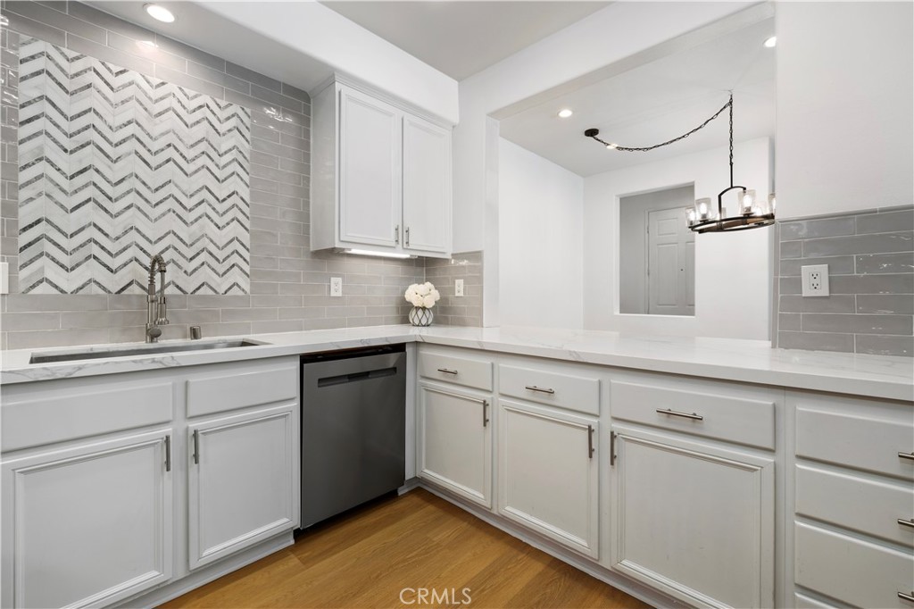 123 Sklar 37 Property Photo 11