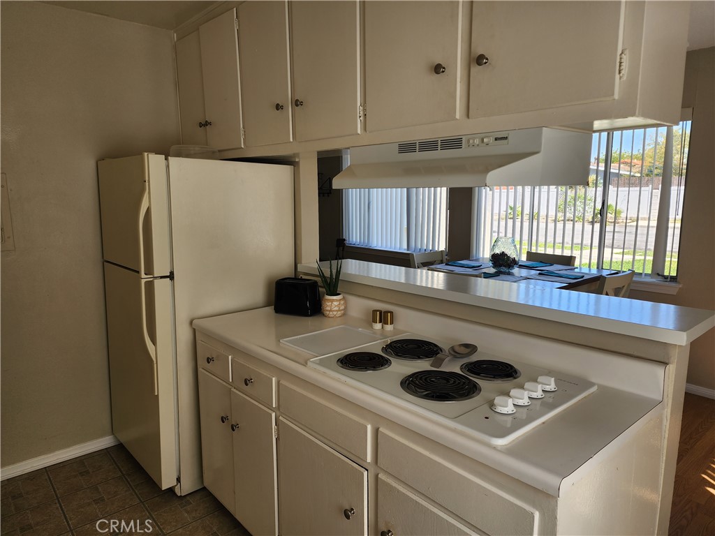 2902 Peppertree Lane Property Photo 10