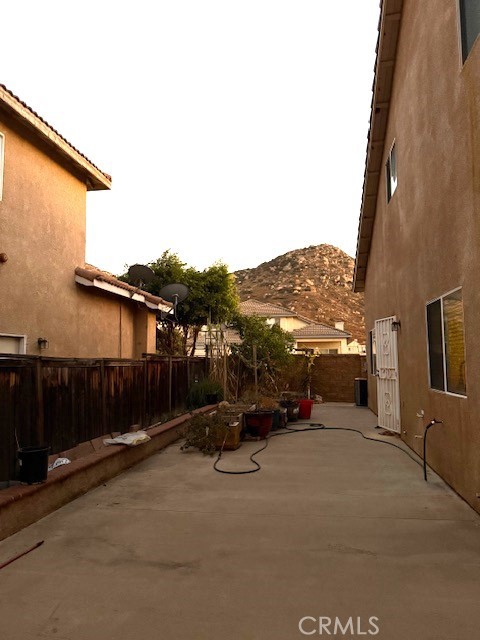 11347 Elwood Avenue Property Photo 2