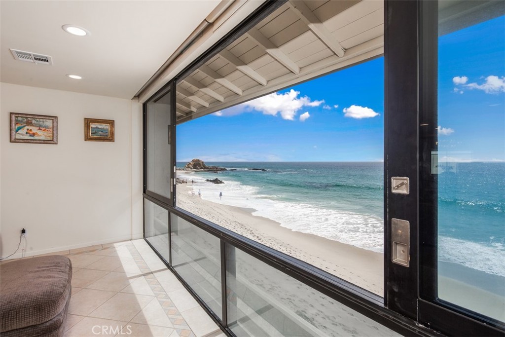99 Blue Lagoon Property Photo 2