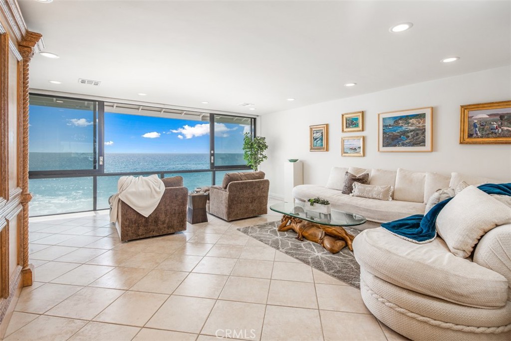 99 Blue Lagoon Property Photo 3