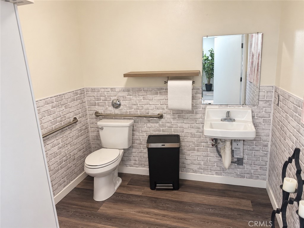 18377 Beach 329 Property Photo 9
