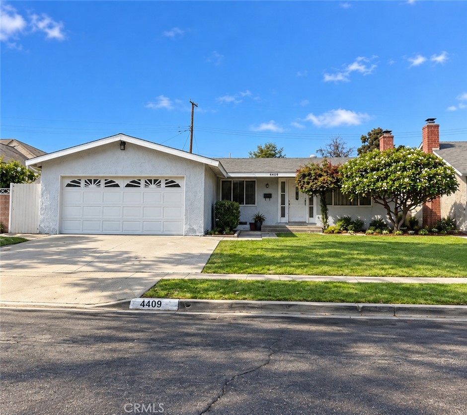 4409 Oakfield Property Photo 1