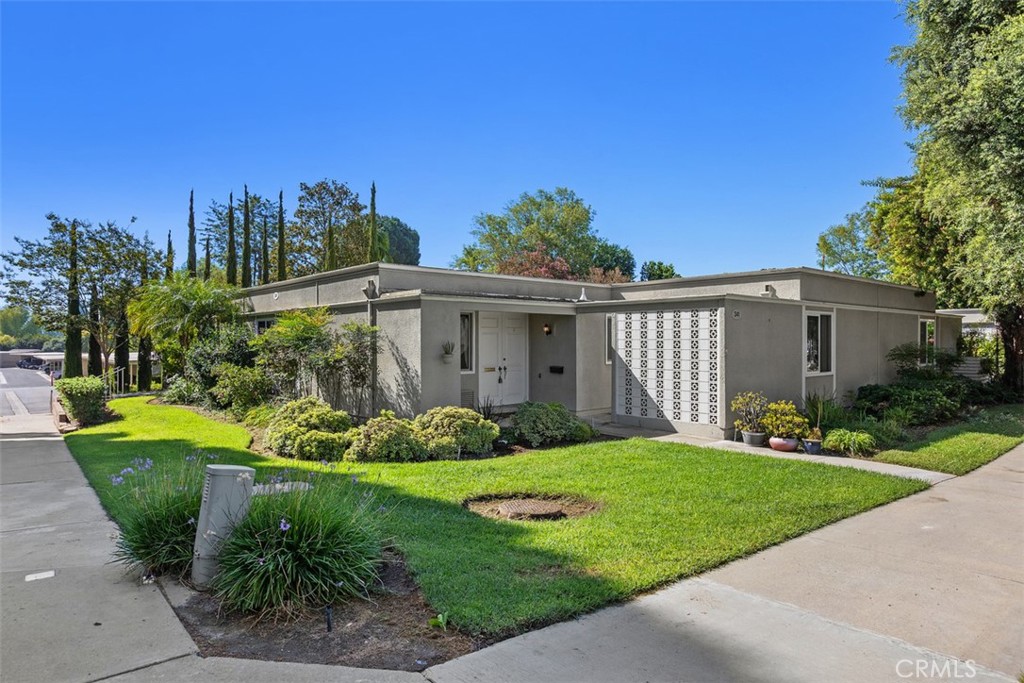 341 Avenida Sevilla D Property Photo 2