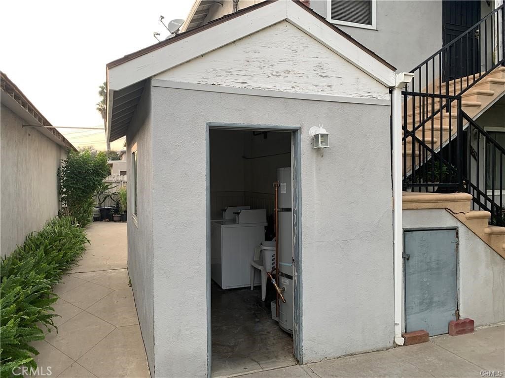 1312 1/2 W Valencia Drive Property Photo 10