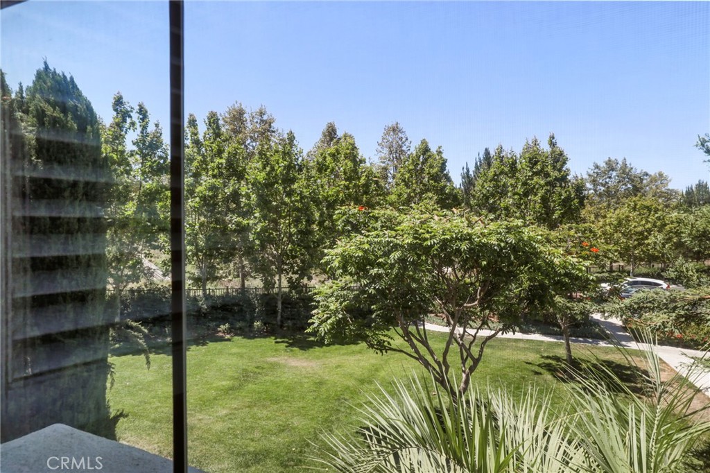 75 Jade Flower Property Photo 31