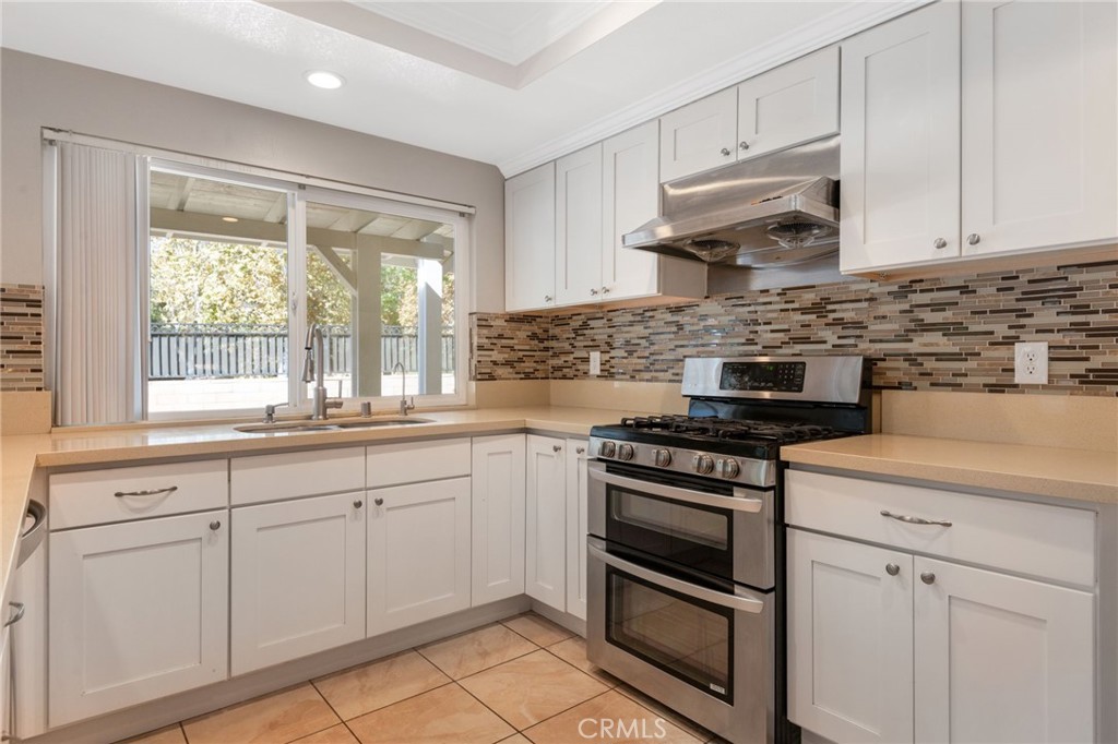 108 Pinetree Court Property Photo 17