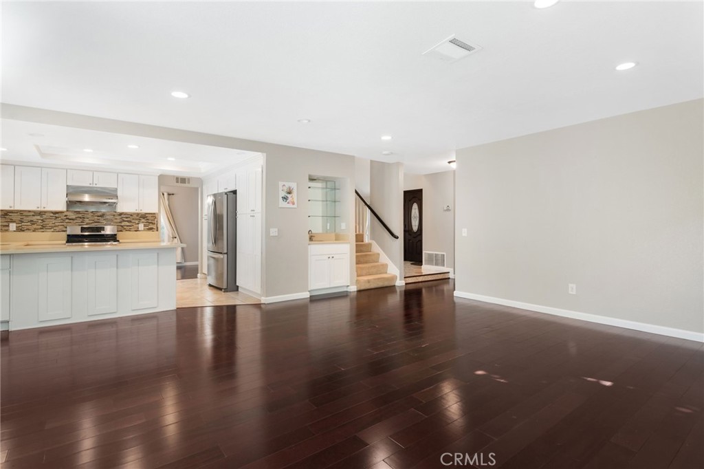 108 Pinetree Court Property Photo 23