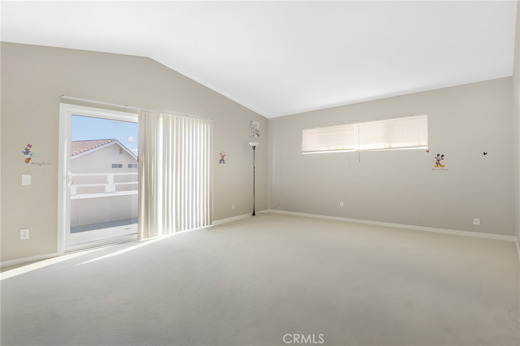 108 Pinetree Court Property Photo 31