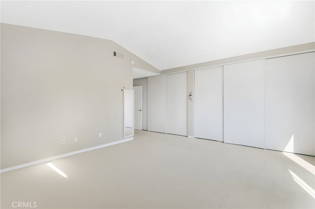 108 Pinetree Court Property Photo 33