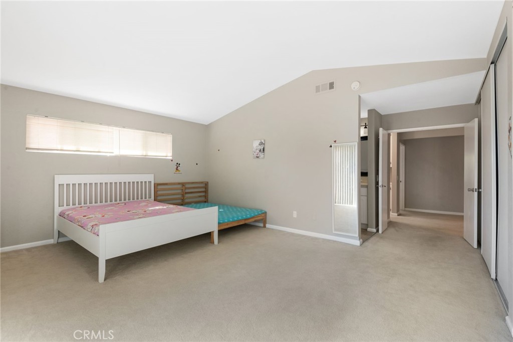 108 Pinetree Court Property Photo 34