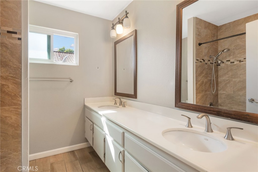 108 Pinetree Court Property Photo 36