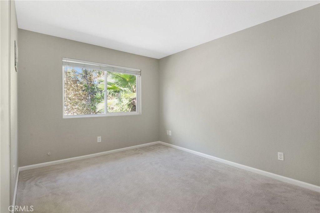 108 Pinetree Court Property Photo 43