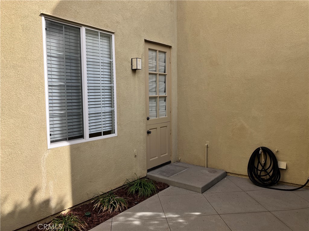 60 Greenhouse Property Photo 22