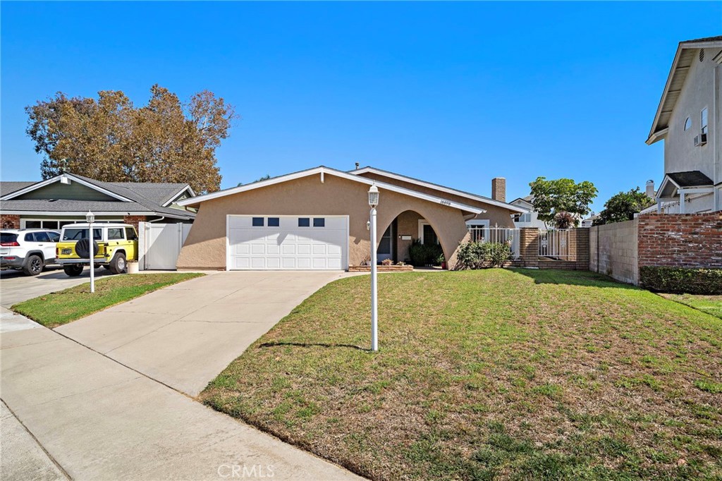18898 Persimmon Circle Property Photo 2