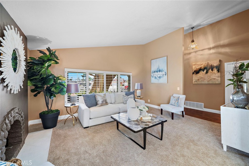 18898 Persimmon Circle Property Photo 4